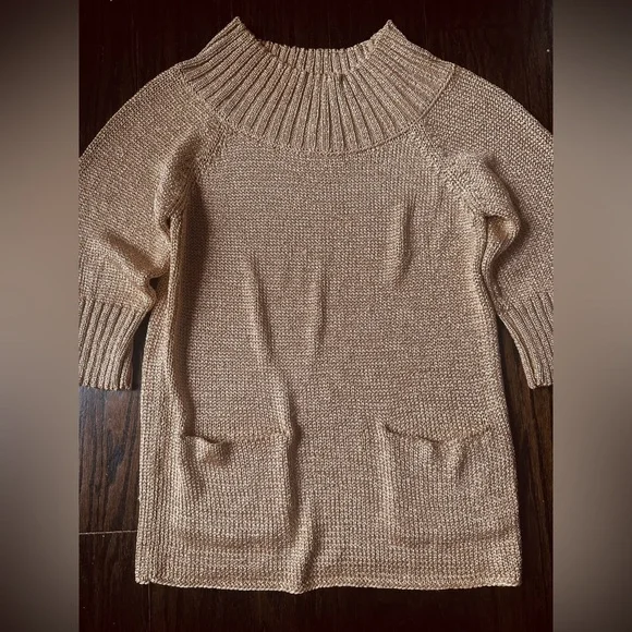 Gold Knit Sweater with pockets - Picture 9 of 9